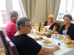 AOBR 2015 08 12 AU 16 LOURDES 1 REPAS A L HOTEL (2)